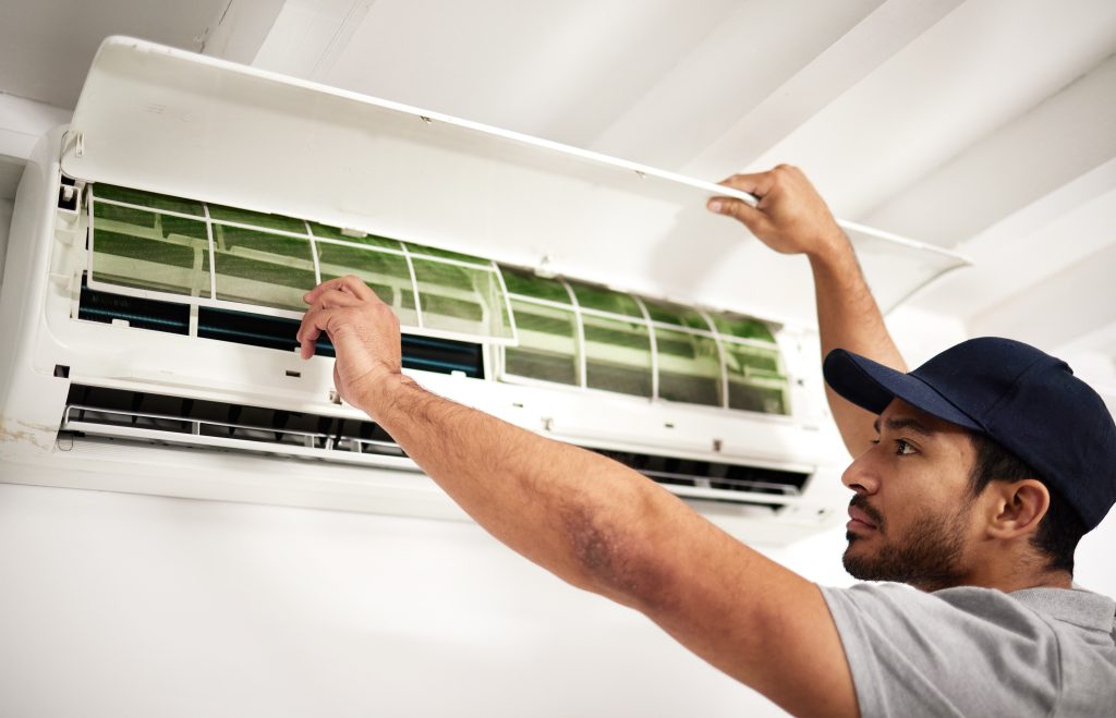 Professional AC installation services in Dubai
