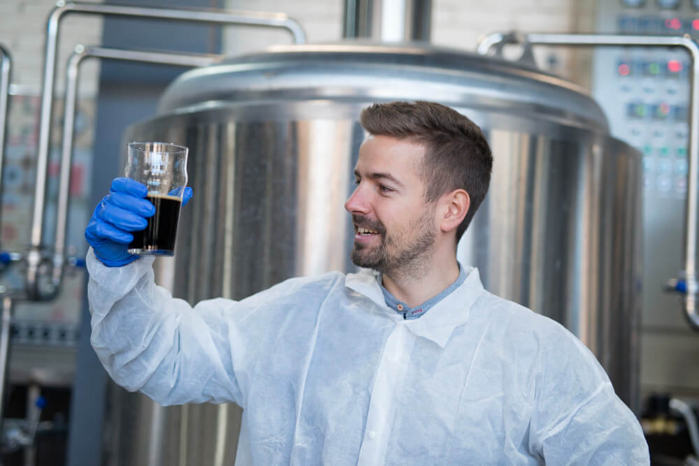 Why Regular Water Tank Cleaning in Dubai Is Essential for Health and Compliance
